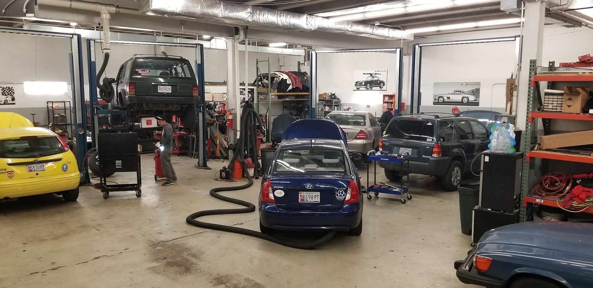 AMPM Automotive repair bay